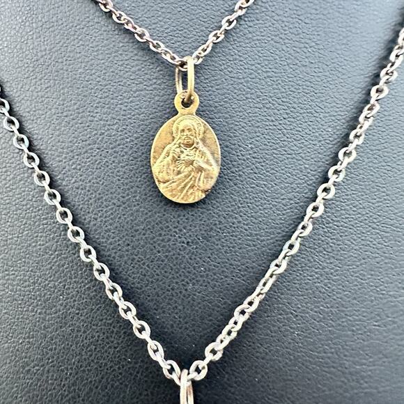 Vintage Sacred Heart & Madonna Medal Necklace Chain Stack Small Silver Tone - Picture 2 of 5
